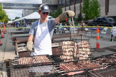 트럼프는 쇠고기 가격 상승 속에 육류 포장 산업 조사를 원한다