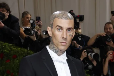 11월 14일의 유명한 생일: Travis Barker, Devonta Smith