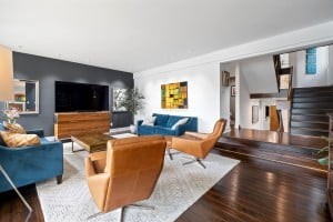 집에 빨리 가구를 맞추는 방법(배달을 위해 몇 주를 기다리지 않고)