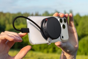 Satechi의 새 퍽은 전화기 뒷면에 여러 개의 추가 포트를 부착합니다