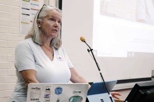 전직 교수가 플로리다 대학의 보수적인 개편을 폭파하다