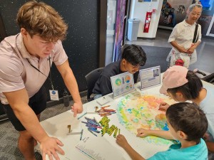 NASA, 지구에서 하늘까지 발견에 연료를 공급: 한 번에 크레용 하나씩