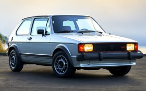 군대에 1억 3천만 달러를 기부한 것으로 알려진 트럼프 후원자가 22,000달러가 넘는 스바루 딜러를 고소