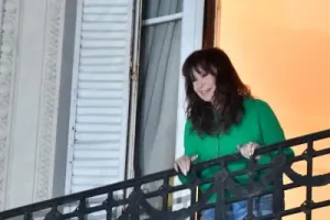 아르헨티나는 전 대통령의 자산을 압류하여 5억 달러를 회수하려고 합니다